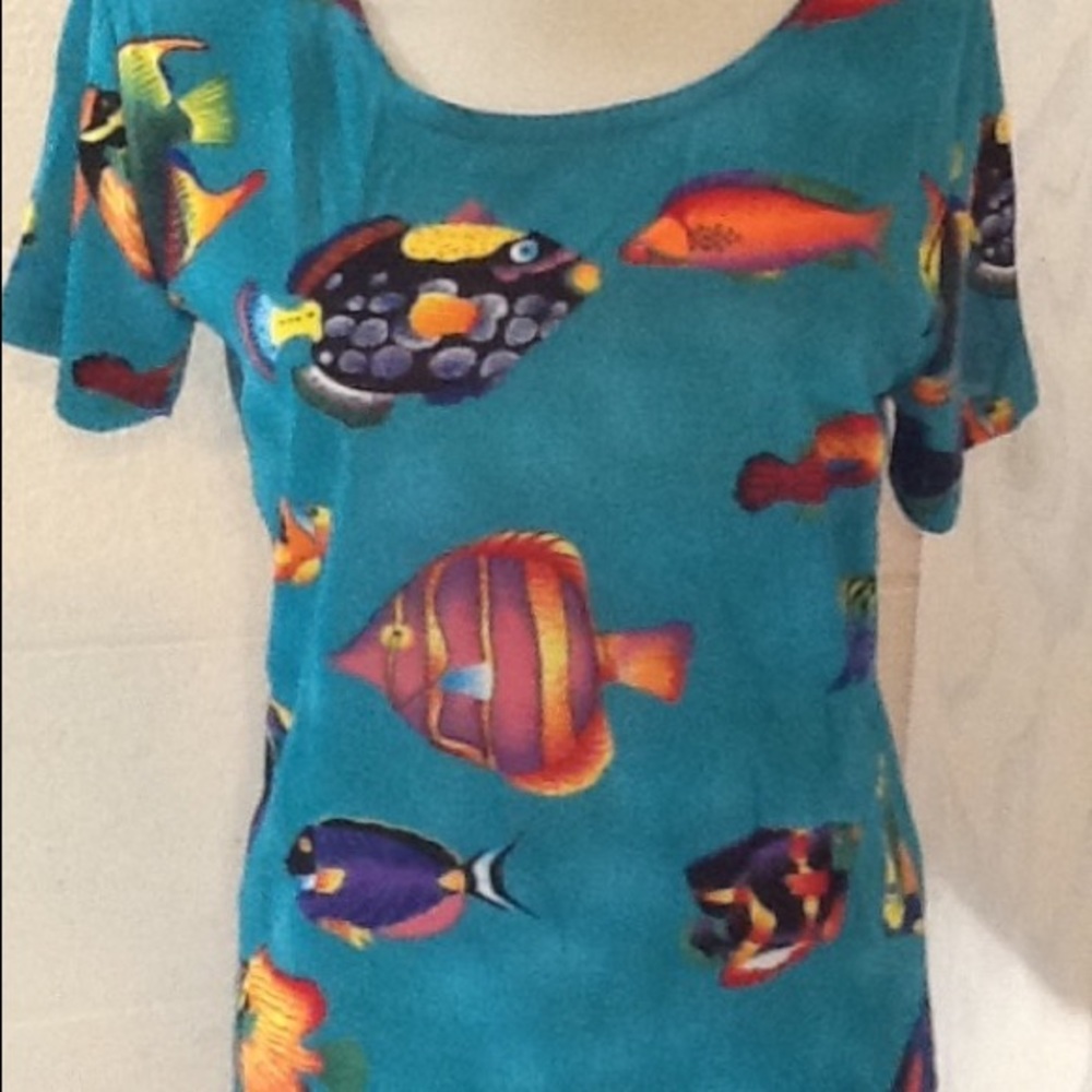 Fish Shirt Multicolored Spandex Short Sleeve Size Medium - Picture 2 of 8